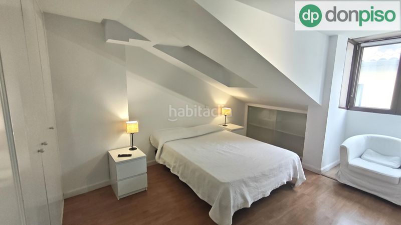 Foto 563706aa-03df-4661-abde-7b33fb6cfda2. Dúplex a calle jesús de monasterio 9 a Centro - Ayuntamiento Santander