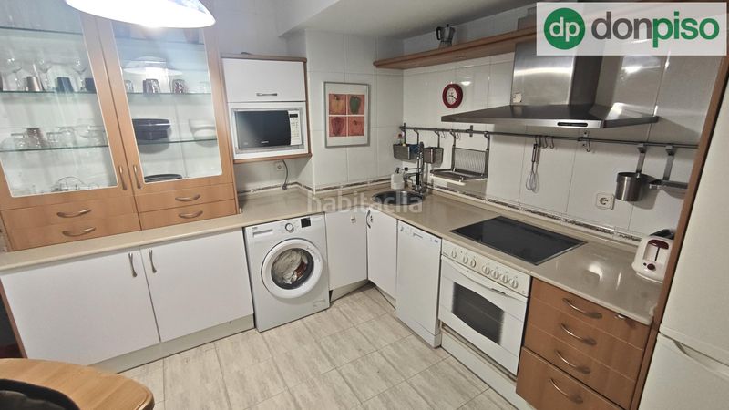 Foto a27a25bd-f86f-4fe5-9cc5-5de2069d5016. Dúplex a calle jesús de monasterio 9 a Centro - Ayuntamiento Santander