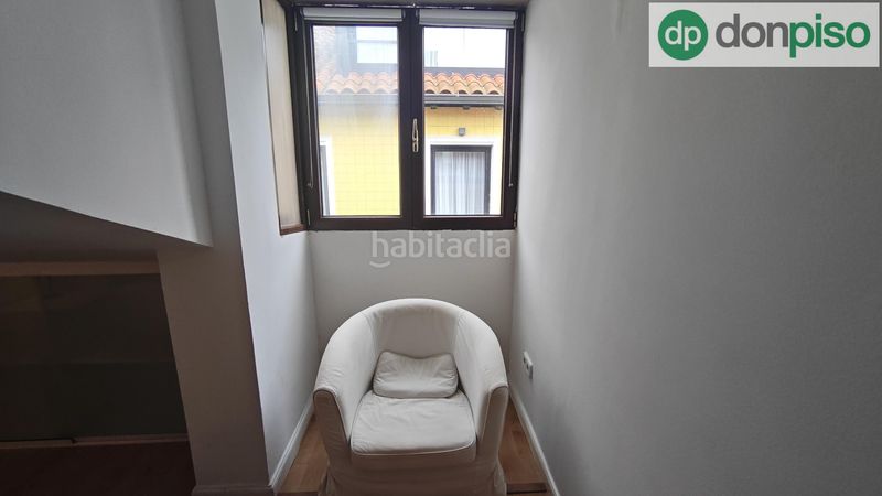 Foto c169b9aa-140c-4551-b531-faca05c77e45. Dúplex a calle jesús de monasterio 9 a Centro - Ayuntamiento Santander