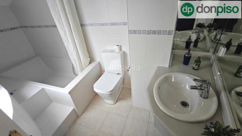 Foto c4e28f96-35aa-451e-b4e0-394a1aef74b0. Dúplex a calle jesús de monasterio 9 a Centro - Ayuntamiento Santander