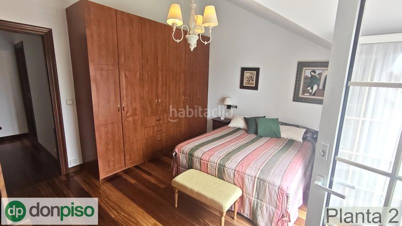Foto 0b8f6a9d-9a13-47bb-aee9-9aec6a4576e2. Chalet con camino parcheggio in Bezana - Prezanes Santa Cruz de Bezana