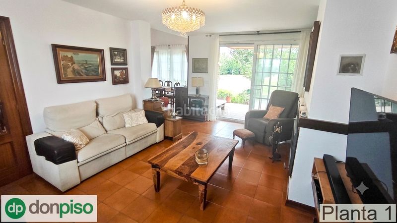 Foto 52d0db70-7979-4b74-a79c-ded4c1329497. Chalet con camino parcheggio in Bezana - Prezanes Santa Cruz de Bezana