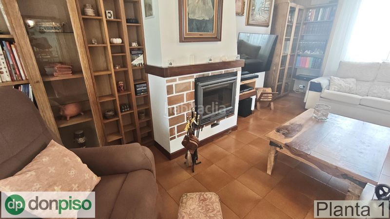 Foto 807d2311-b1bd-46e1-acd4-680bba547e6e. Chalet con camino parcheggio in Bezana - Prezanes Santa Cruz de Bezana