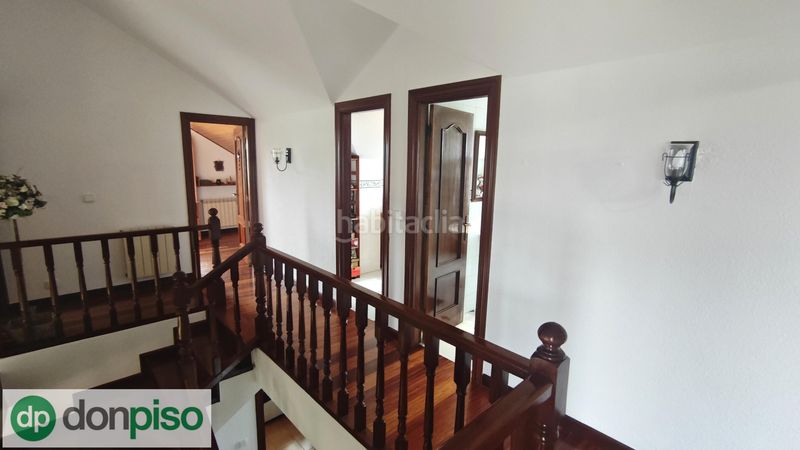Foto 85f23693-72ba-4a9e-9b91-e75d1b4a9265. Chalet con camino parcheggio in Bezana - Prezanes Santa Cruz de Bezana