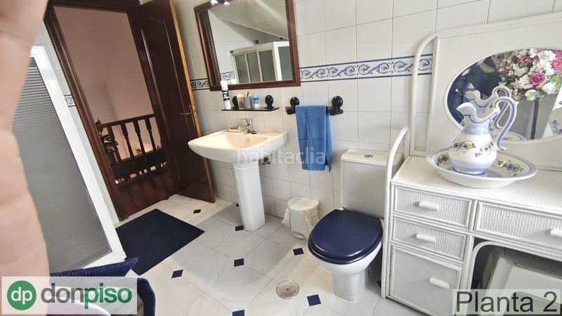 Foto cdf3b737-0d40-4837-af8b-3940a065cf0c. Chalet con camino parcheggio in Bezana - Prezanes Santa Cruz de Bezana