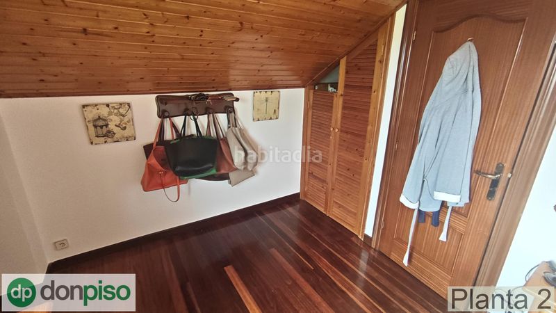 Foto d375ee82-93e8-4782-8d2e-9d7fa488486a. Chalet con camino parcheggio in Bezana - Prezanes Santa Cruz de Bezana