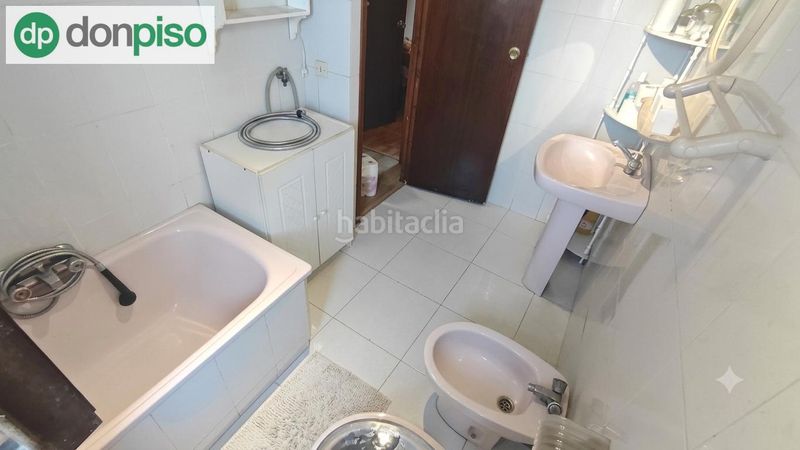 Foto 1c563e7e-f0e0-4f39-8fdd-f9e74fa49bd4. Casa aparellada amb aparcament a Corrales de Buelna (Los)