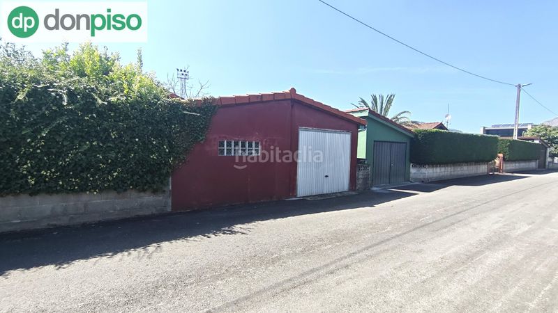 Foto 576304f8-65b5-4488-beea-b82d38e60121. Casa aparellada amb aparcament a Corrales de Buelna (Los)