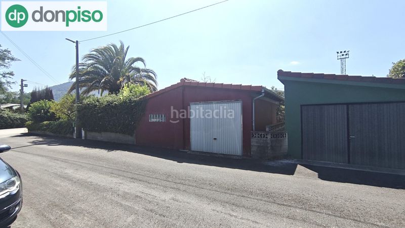 Foto 5e136fb2-82cd-4c62-83e9-234ab377b735. Casa aparellada amb aparcament a Corrales de Buelna (Los)