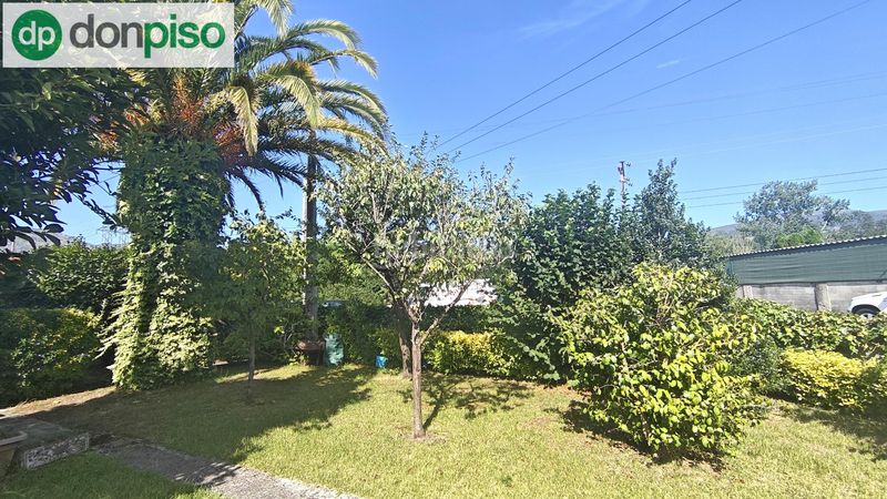 Foto a23f82a5-f0ea-404e-948b-c5ca79d60d6f. Casa aparellada amb aparcament a Corrales de Buelna (Los)