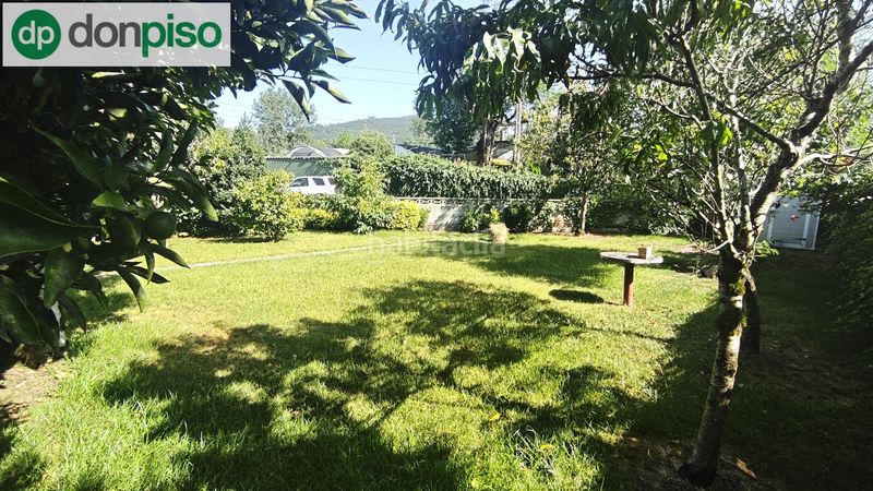 Foto bbcbb5b3-5979-4209-9507-1f255eb330b2. Casa aparellada amb aparcament a Corrales de Buelna (Los)