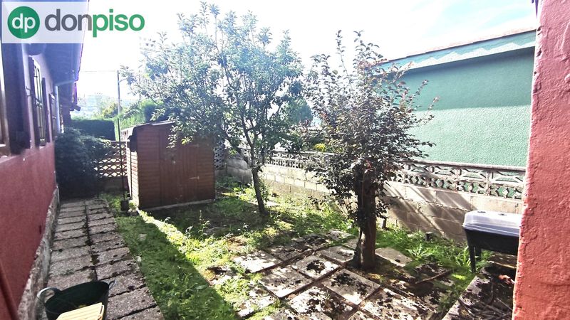Foto e8dfb466-d8d2-477c-b52c-ad5ee92af29e. Casa aparellada amb aparcament a Corrales de Buelna (Los)