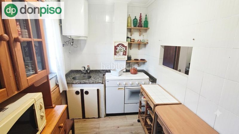 Foto f3207bfd-97a5-4594-b9f6-45da1cf97eb4. Casa aparellada amb aparcament a Corrales de Buelna (Los)