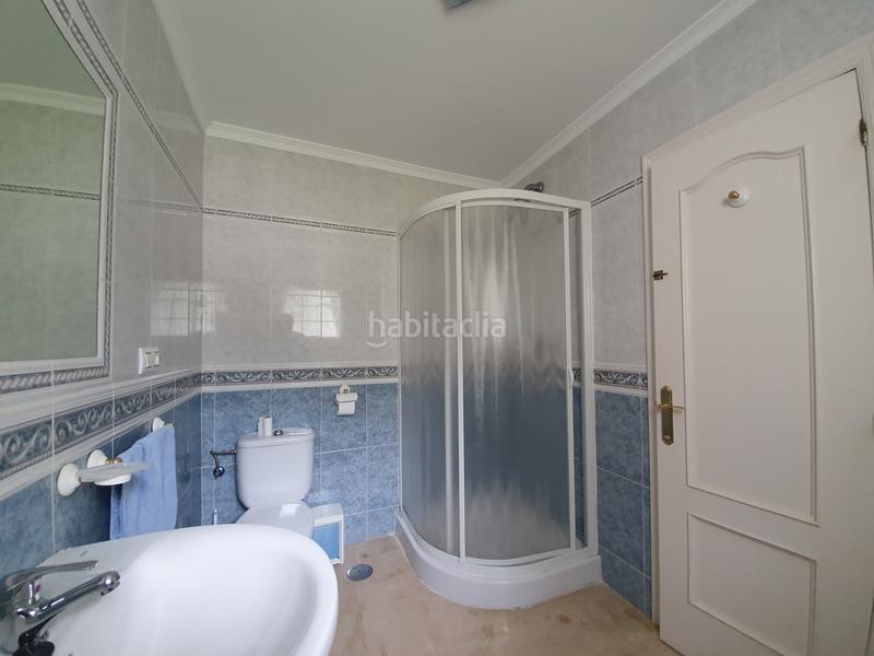 Foto 55b5fc91-28f9-47fe-b562-dfbc1c3fd2c2. Lloguer casa amb aparcament piscina a La Alcaidesa