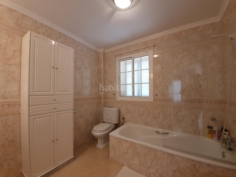 Foto 7290fbca-ef80-4eb8-a07f-46de7e2c3136. Lloguer casa amb aparcament piscina a La Alcaidesa