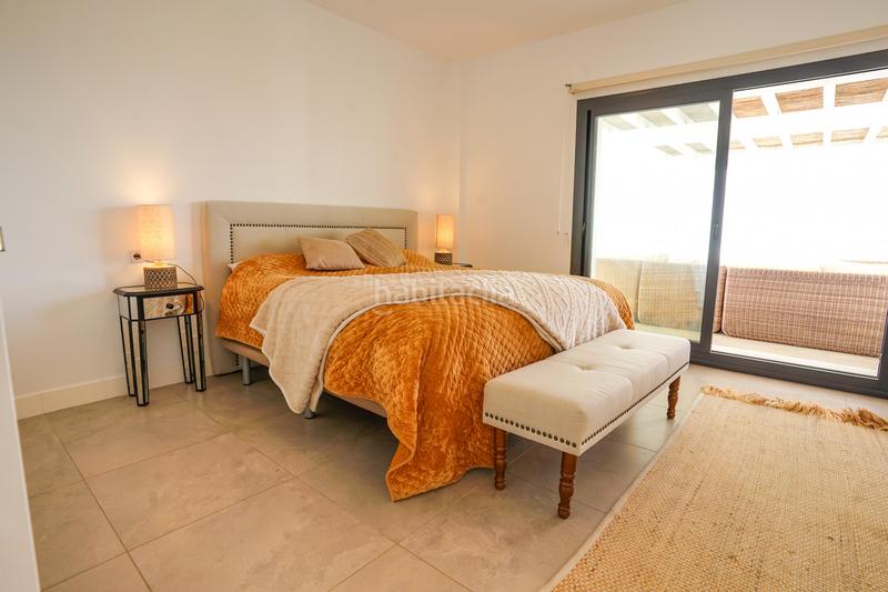 Foto 75c3c4c8-1550-46d4-952c-9498b79aa134. Casa amb aparcament piscina a La Alcaidesa