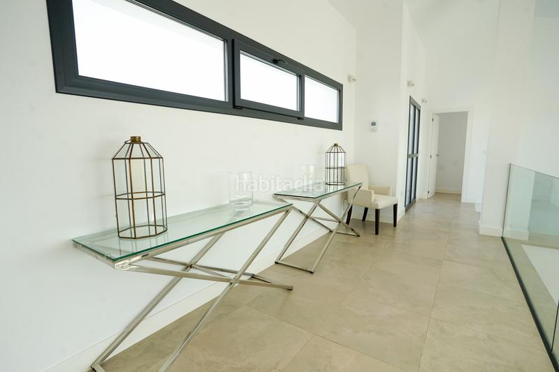 Foto 80f3f187-8a6a-4a69-8bba-5795a633097a. Casa amb aparcament piscina a La Alcaidesa