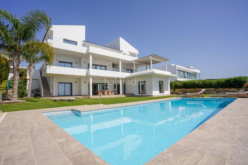 Foto a0f0eaff-e00d-4f92-8fff-536a60794957. Casa amb aparcament piscina a La Alcaidesa