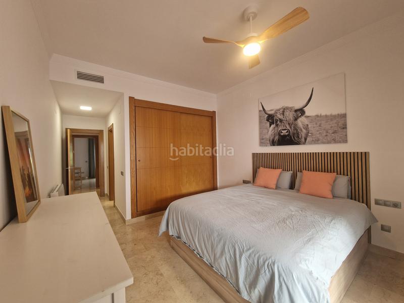 Foto a7cb4cf0-23de-47a9-a67e-5e2615fefd3b. Lloguer planta baixa amb aparcament piscina a La Alcaidesa
