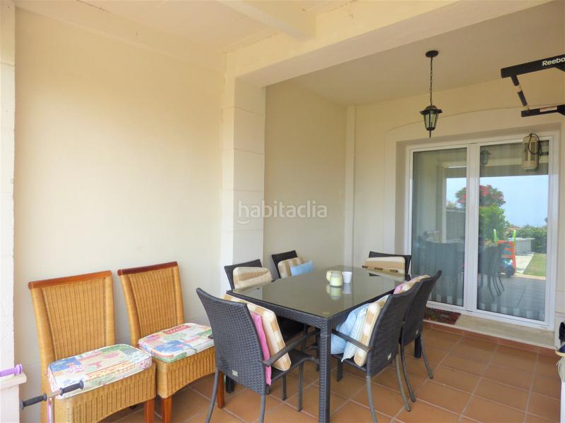 Foto 4e409fff-9ee8-4767-b85a-a2efd0fd7c87. Casa adossada amb aparcament piscina a La Alcaidesa