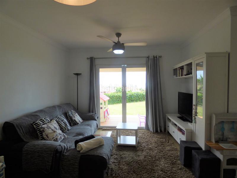 Foto 8222d5b0-97e7-44fc-a1a0-fe516b9bdfa3. Casa adossada amb aparcament piscina a La Alcaidesa