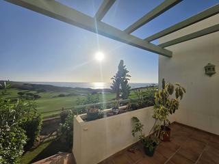 Planta baja en La Alcaidesa. Apartamento en primera línea de golf y playa