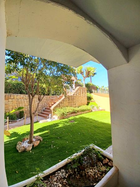 Foto f7f24252-c0fc-4307-ac69-842fadc2bdbf. Rent ground floor with parking pool in La Alcaidesa