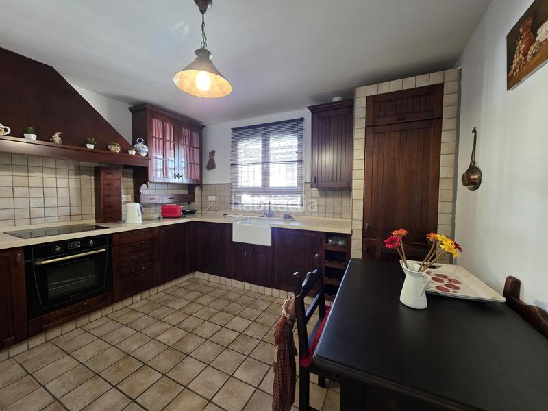 Foto 4ec97603-a484-4a1d-bf80-d6e0b6e69f97. Casa adossada amb aparcament piscina a La Alcaidesa