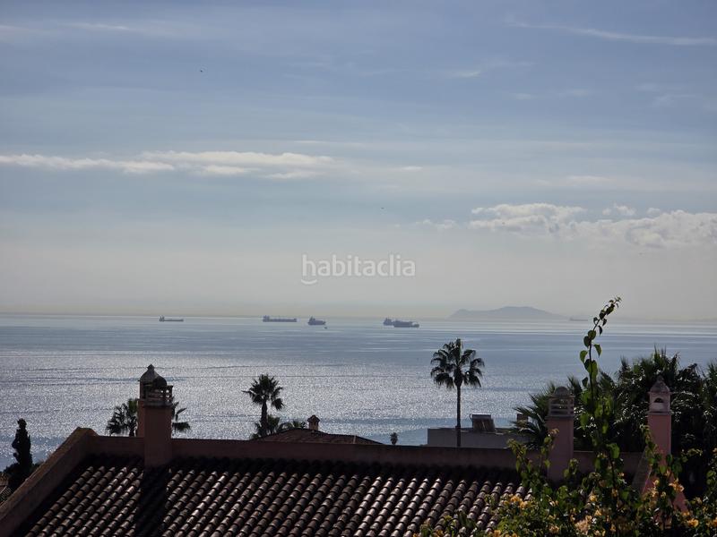 Foto 5e773f6d-1d6e-477c-9cb2-d275a82588b9. Casa adossada amb aparcament piscina a La Alcaidesa