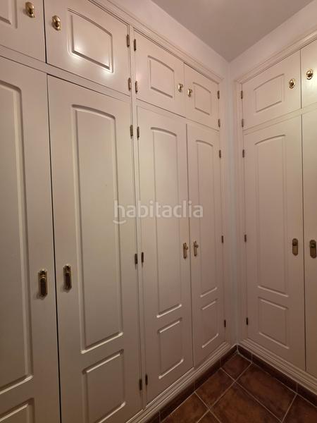 Foto db2d8ed4-bdc3-4896-bb99-5e68b8bb20ca. Casa adossada amb aparcament piscina a La Alcaidesa