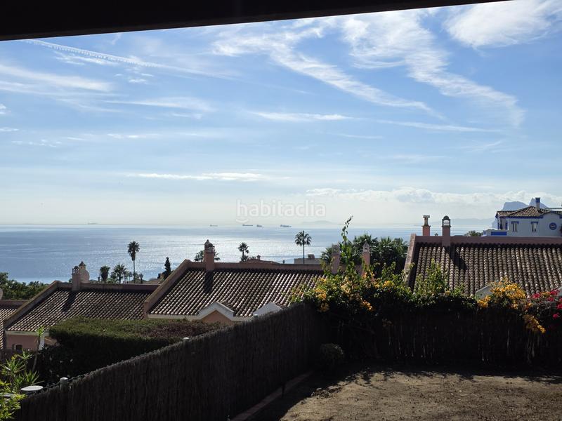 Foto e7067aca-6bb5-4bcc-bed2-54c784fffd73. Casa adossada amb aparcament piscina a La Alcaidesa