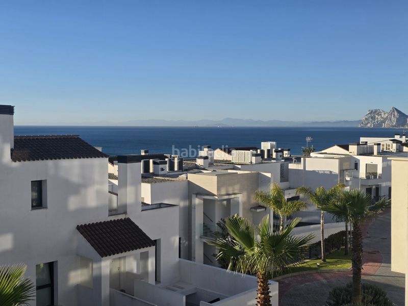 Foto f7714b66-0b5a-445a-82c9-9bf2f1b3ec52. Apartament amb aparcament piscina a La Alcaidesa