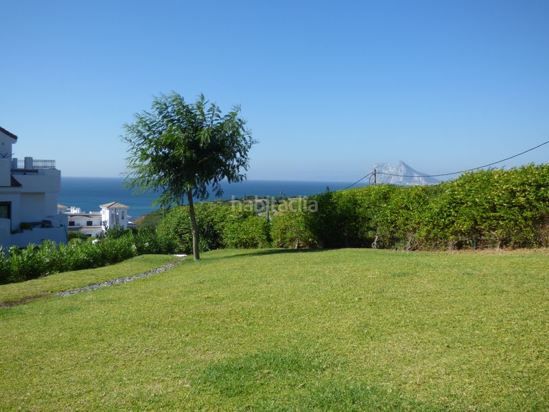 Foto 4de40a3a-a4a3-4d7e-82bf-ef70039202ee. Planta baixa amb aparcament piscina a La Alcaidesa