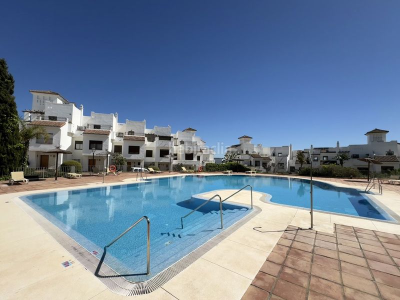 Foto e7ca0008-5881-449e-b3cf-32f4bd530888. Planta baixa amb aparcament piscina a La Alcaidesa