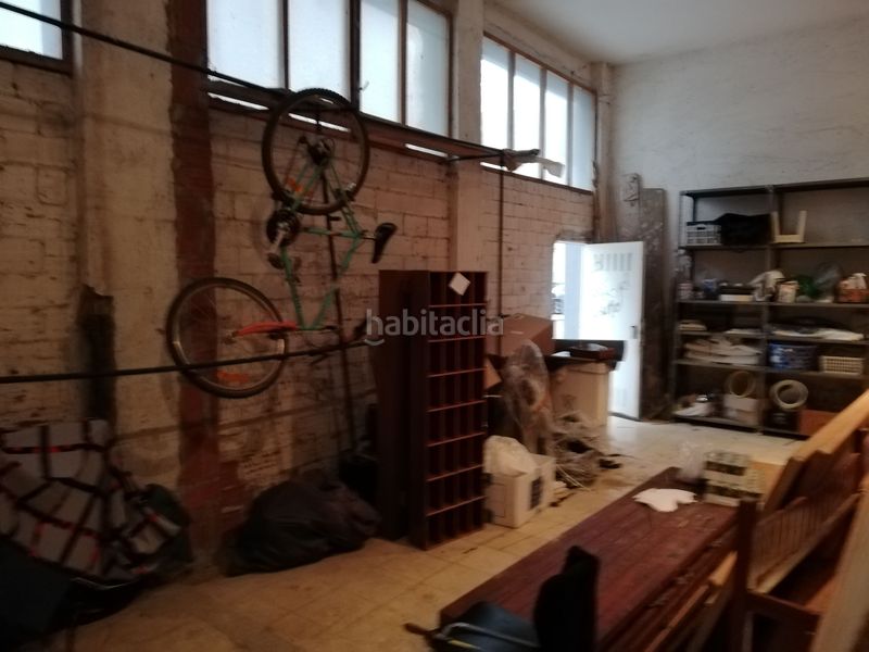 Foto 5a5964b4-ad38-4020-b691-c5c75b397f52. Alquiler local comercial local céntrico de 70 m2 , de forma cuadrada. oportunidad. en Lasarte - Oria