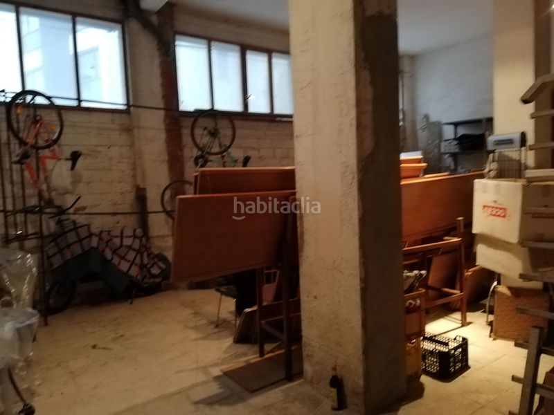 Foto b7e3df13-0522-4fd2-b7cc-f5fe7ef7c359. Alquiler local comercial local céntrico de 70 m2 , de forma cuadrada. oportunidad. en Lasarte - Oria