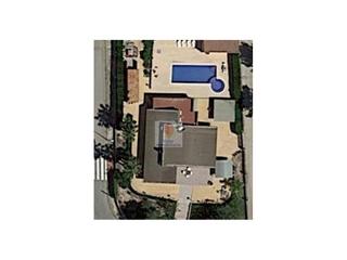 Xalet a Los Conejos. Chalet con piscina en la urbanización los conejos en molina de s