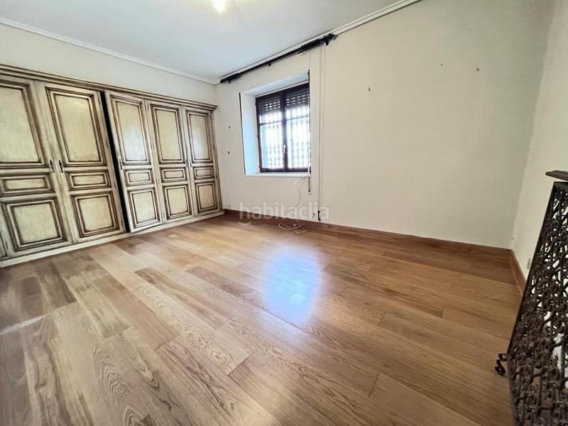 Foto 02bd6adf-fa23-4540-b41b-25aca21acf57. Etagenwohnung mit heizung in Ensanche Vitoria - Gasteiz