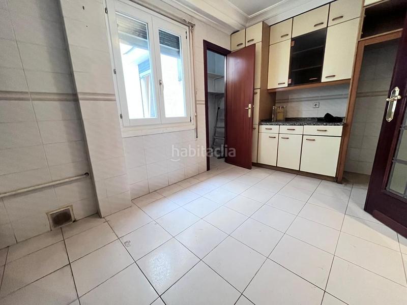 Foto ae713a46-35e4-4212-9323-47cac9be1277. Etagenwohnung mit heizung in Ensanche Vitoria - Gasteiz