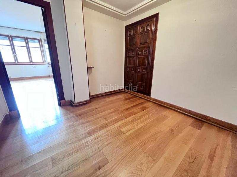 Foto e42bc08e-6f5d-4d92-a30c-7d17580b4db5. Etagenwohnung mit heizung in Ensanche Vitoria - Gasteiz