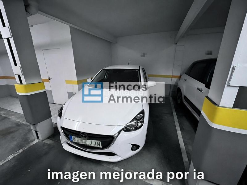 Foto 75a1f280-aa20-4758-8a93-23e80b250577. Aparcament cotxe a Coronación Vitoria - Gasteiz