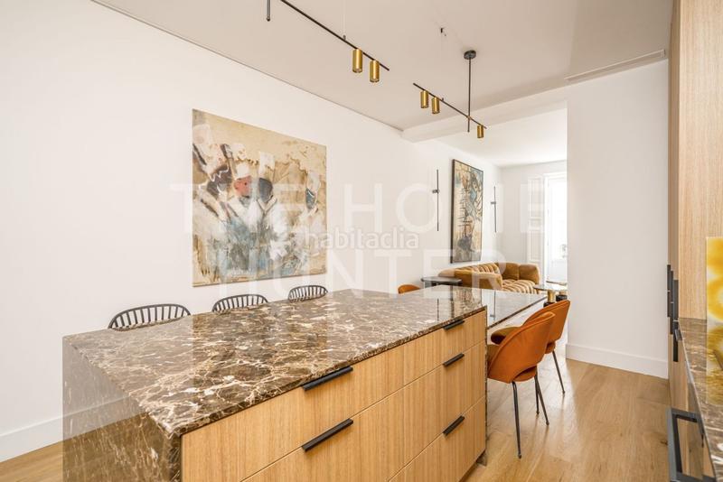 Foto df6ee172-9e6b-4cf2-9842-fbaa5e345ff3. Piso  de 72 m2 en venta en embajadores, en Embajadores-Lavapiés Madrid