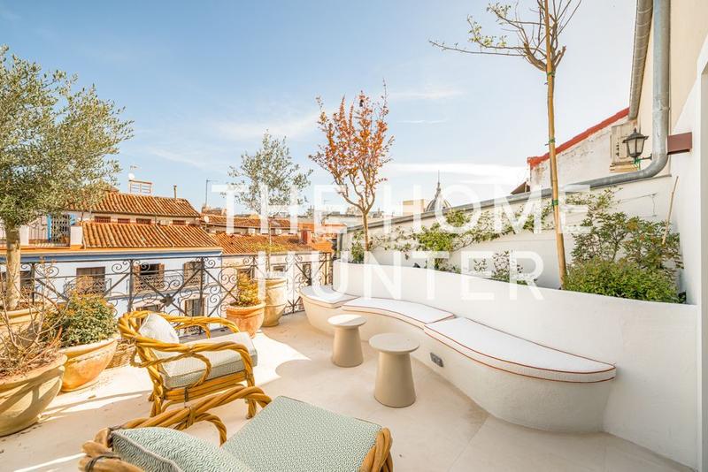 Foto 1c8fa947-975e-4562-a15b-b1c17c618f40. Piso  de lujo de 145 m2 con vistas y terraza en venta en palacio, en Madrid
