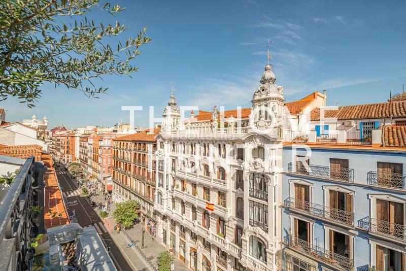 Foto 208db991-b824-4ae3-92ab-ededbf581201. Piso  de lujo de 145 m2 con vistas y terraza en venta en palacio, en Madrid