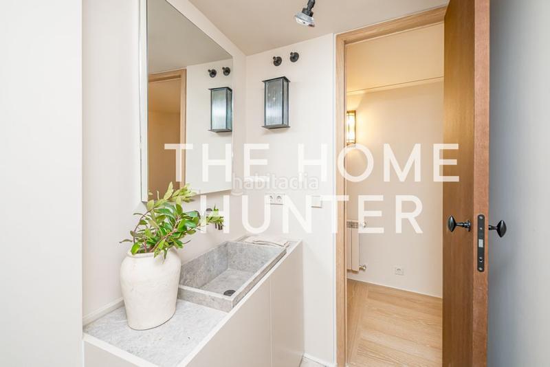 Foto bf9b2d8a-1b77-477e-9f21-9776419b2e5a. Piso  de lujo de 145 m2 con vistas y terraza en venta en palacio, en Madrid