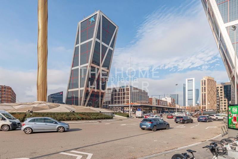 Foto 062b7d6d-06e8-4295-8dd0-b459805d9b97. Alquiler piso  de lujo de 202 m2 con vistas en alquiler en hispanoamérica, en Madrid