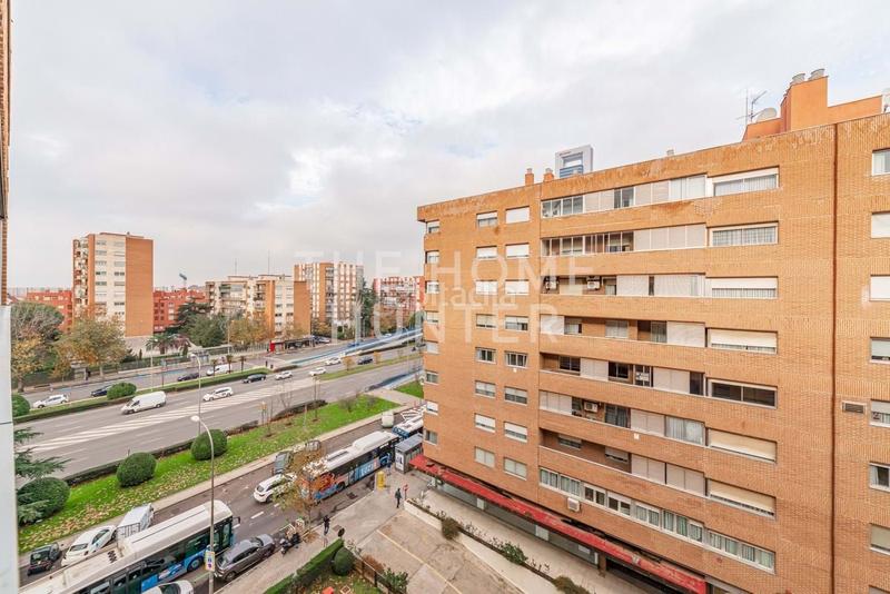 Foto e90fa426-5648-4ba1-998e-2f039901594d. Alquiler piso  de lujo de 202 m2 con vistas en alquiler en hispanoamérica, en Madrid