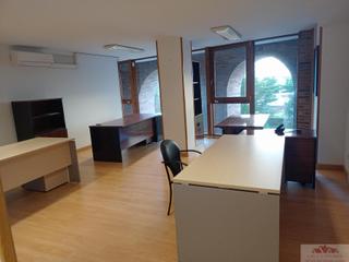 Bureau en Avda. de cantabria 26b. Maliaooficina