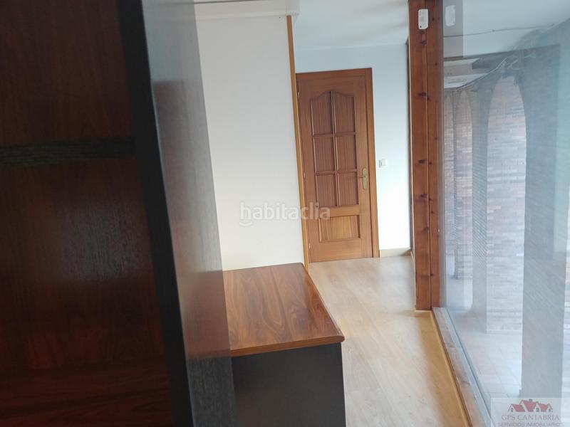 Foto 59c99a6d-f7a2-4f3c-8312-da73622d684f. Local commercial dans avda. de cantabria 26b dans Maliaño Camargo