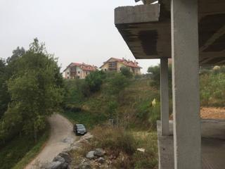 Edifici  Hayuela. Obra parada en barrio la hayuela, udías